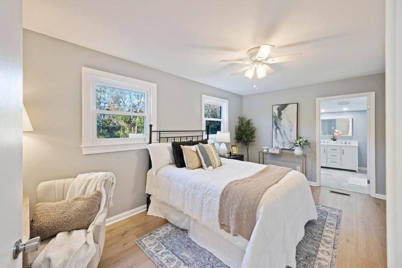 762 Savage Rd, Charleston, SC 29414