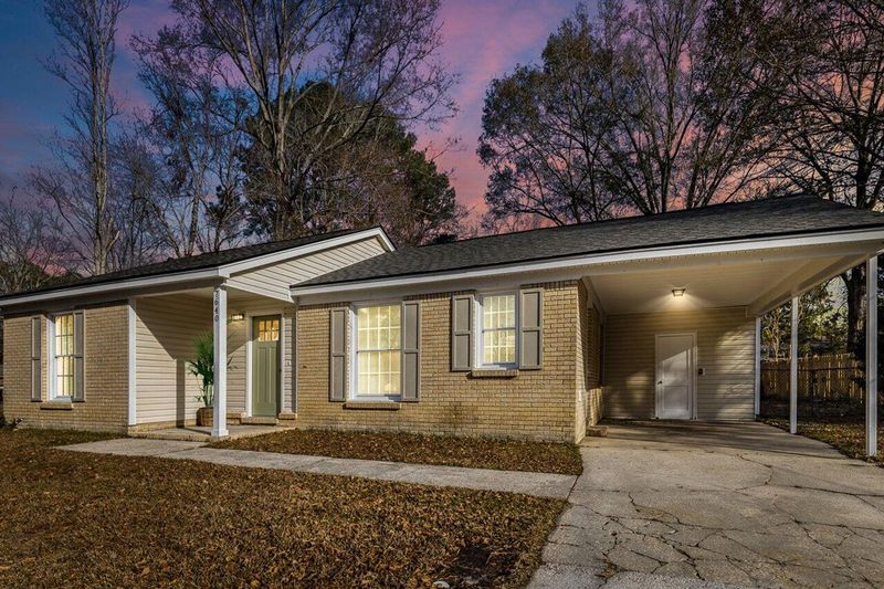 7640 Hillview Ln, North Charleston, SC 29420
