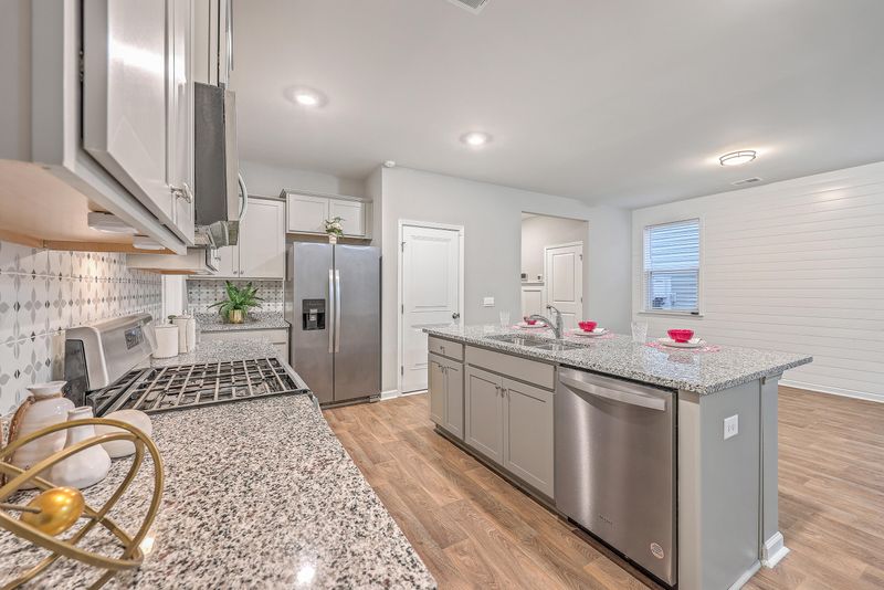 343 Lake Ridge Blvd, Summerville, SC 29483