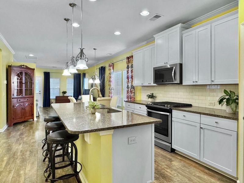 3313 Pavilion Lake Dr, Johns Island, SC 29455