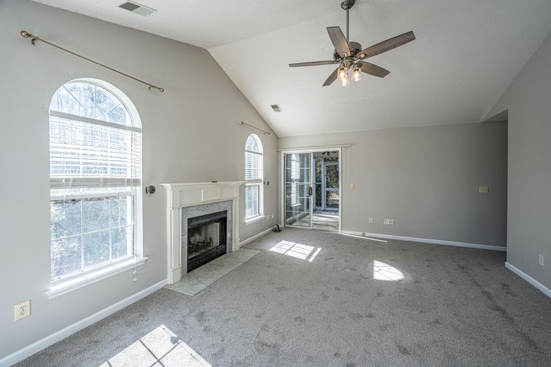 8505 Mayfield Ct, North Charleston, SC 29406