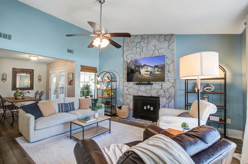 2058 Willowdale Ct, Mount Pleasant, SC 29466