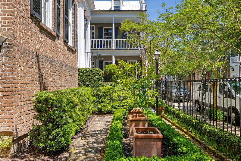 38 Hasell St, Charleston, SC 29401