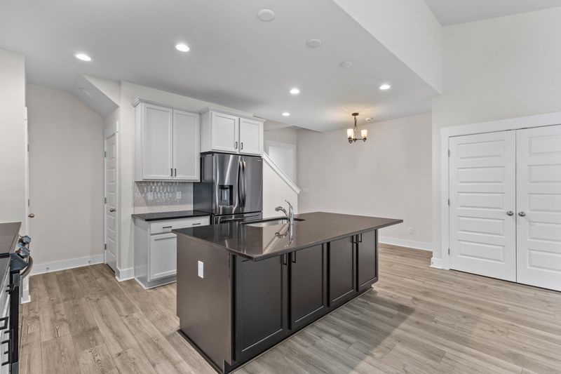 5100 Park Creek Ave, North Charleston, SC 29418