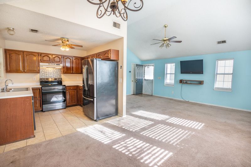 1764 Orange Grove Shores Dr, Charleston, SC 29407