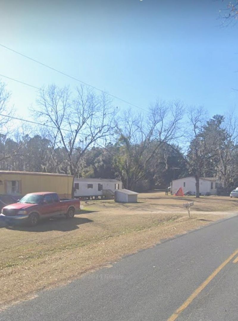1135 Springwood Rd, Pineville, SC 29468