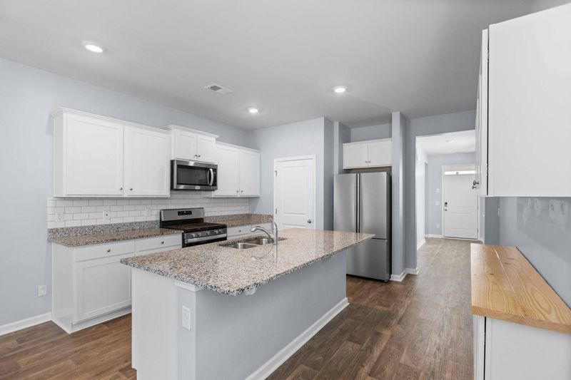 115 Holly Leaf Ln, Summerville, SC 29486