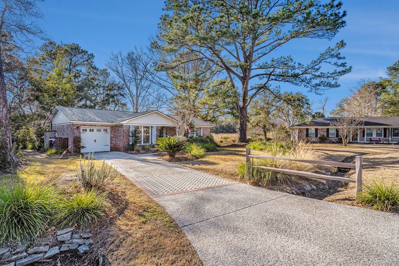 2102 Mission Ave, Charleston, SC 29414