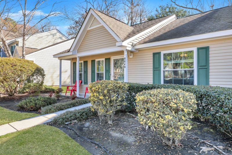 8048 Shadow Oak Dr, North Charleston, SC 29406
