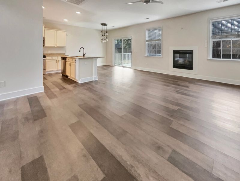 8517 Sentry Cir, North Charleston, SC 29420