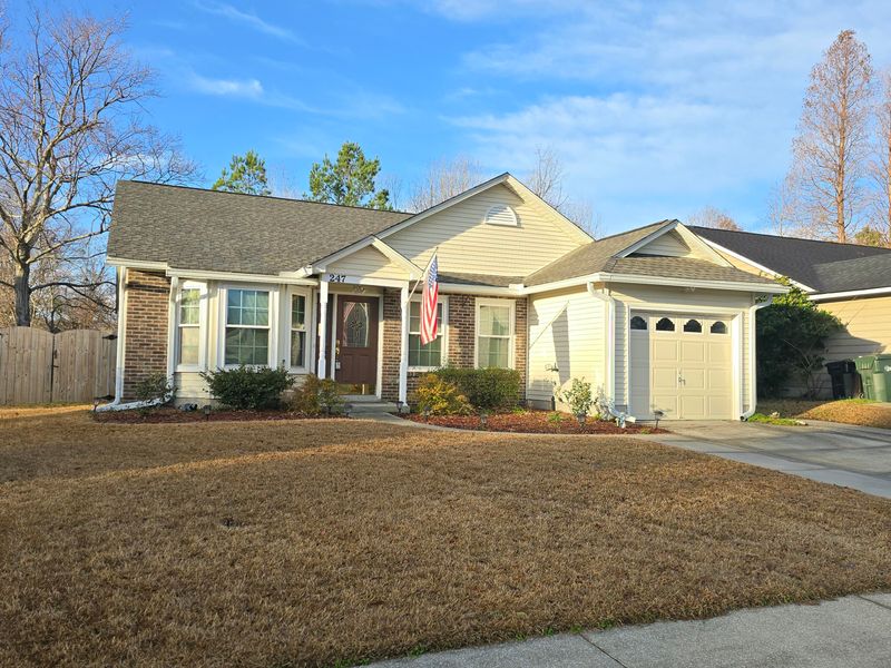 247 Persimmon Cir, Goose Creek, SC 29445