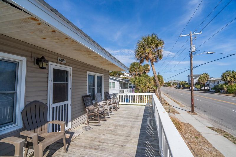 609 Palmetto Blvd, Edisto Beach, SC 29438