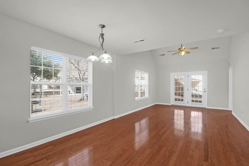 5211 Fernland Way, North Charleston, SC 29420