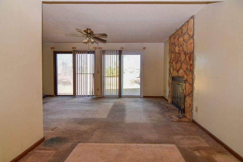 107 Willow Ct, Summerville, SC 29486