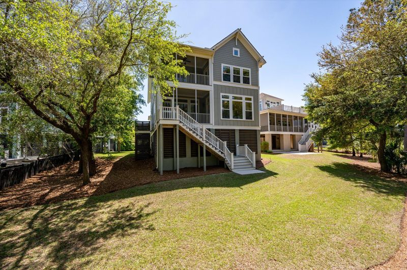 2084 Amenity Park Dr, Mount Pleasant, SC 29466