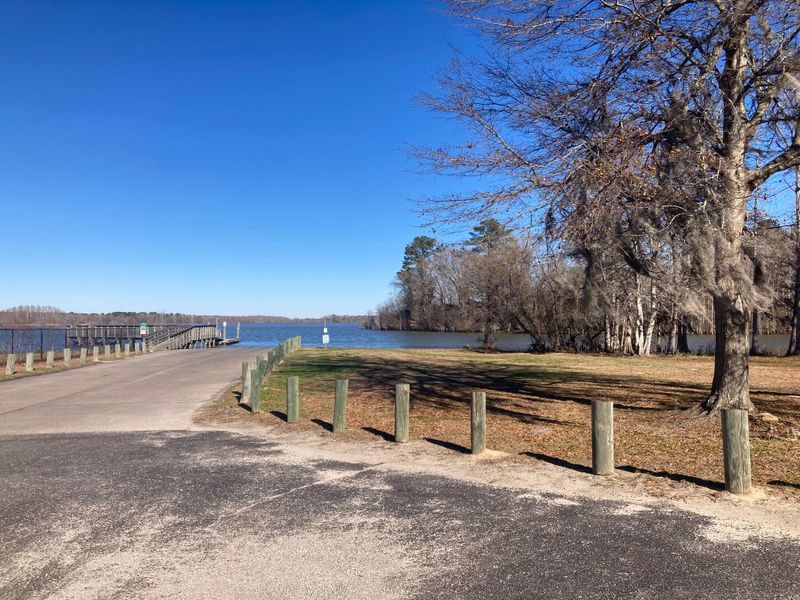 8 Rambling Ln, Cross, SC 29436