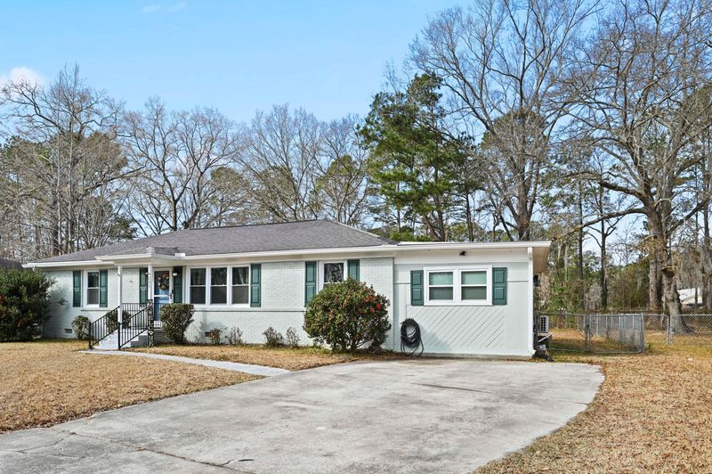 235 Blossom St, Goose Creek, SC 29445