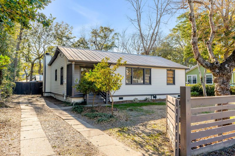 1321 Erckmann Dr, Mount Pleasant, SC 29464