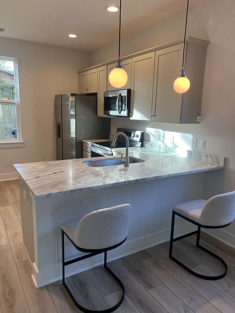2023 Comstock Ave, North Charleston, SC 29405