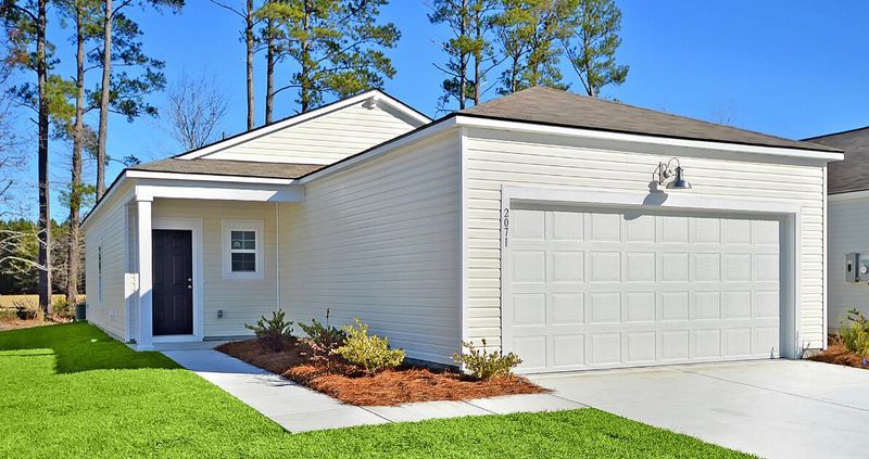 225 Pine Crest View Dr, Summerville, SC 29486