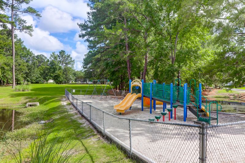 7950 Timbercreek Ln #H, North Charleston, SC 29418