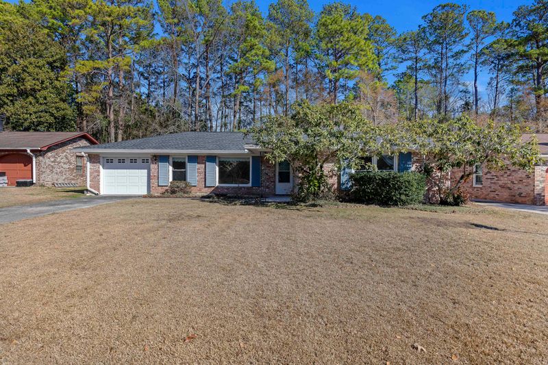 179 Foxborough Rd, Goose Creek, SC 29445
