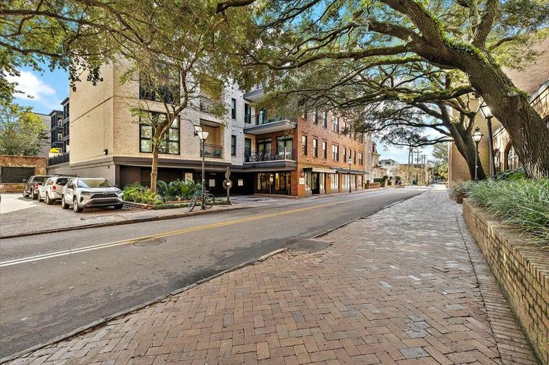 21 George St #114, Charleston, SC 29401