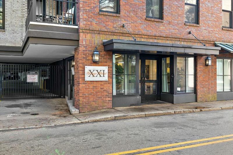 21 George St #114, Charleston, SC 29401