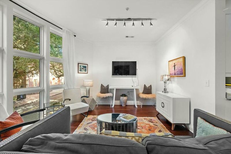 21 George St #114, Charleston, SC 29401