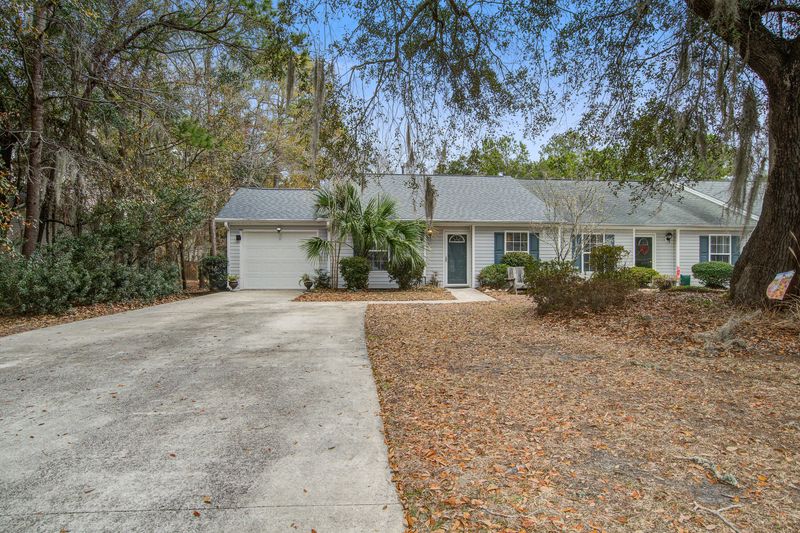 1570 Brianna Ln, Charleston, SC 29412