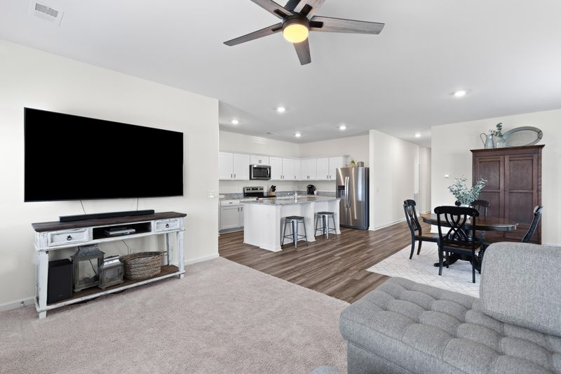 454 Pender Woods Dr, Summerville, SC 29486