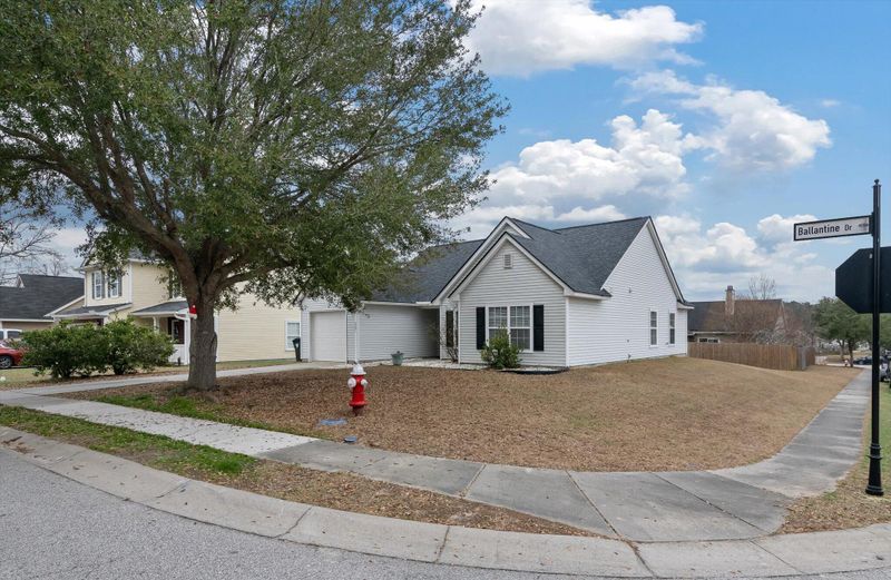 5051 Ballantine Dr, Summerville, SC 29485
