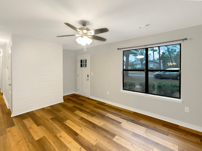 5863 Octavia Ave, Ravenel, SC 29470