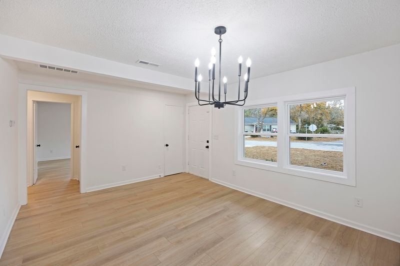 5816 Sedgefield Dr, Hanahan, SC 29410