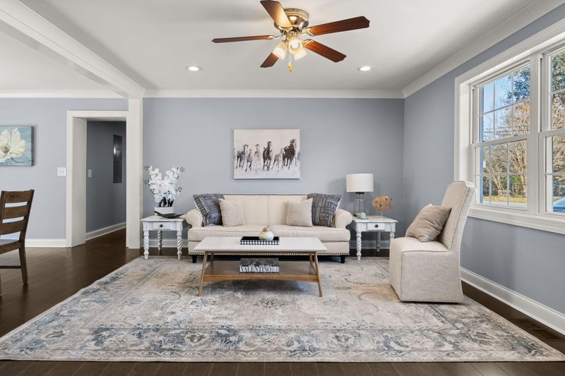 705 Melrose Dr, Charleston, SC 29414