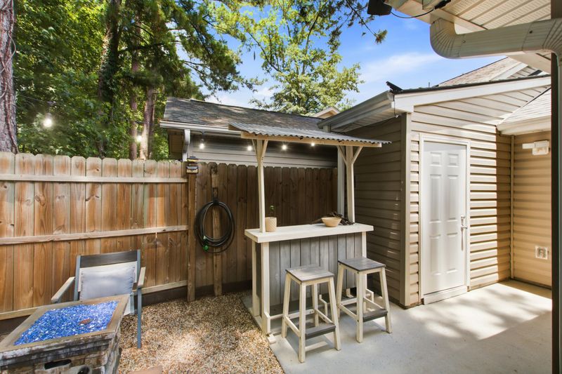 8069 Vermont Rd, North Charleston, SC 29418