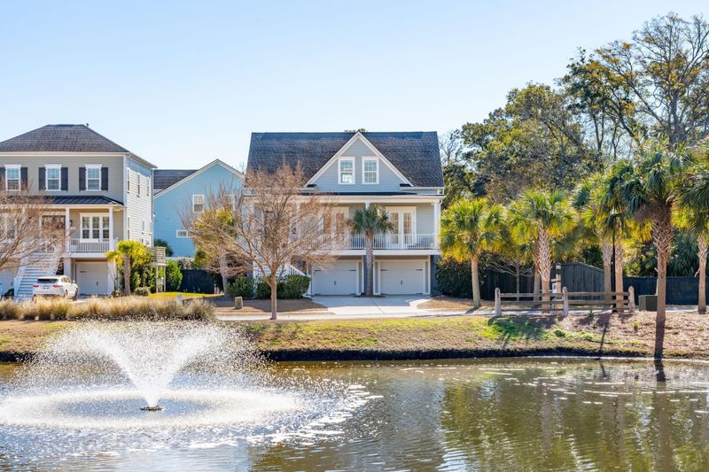 1135 Kincannon Dr, Mount Pleasant, SC 29464