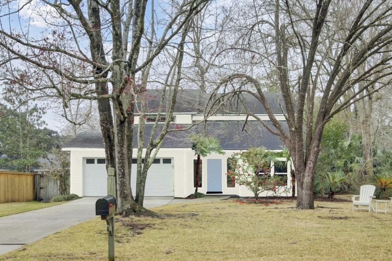 1137 Windsome Pl, Mount Pleasant, SC 29464