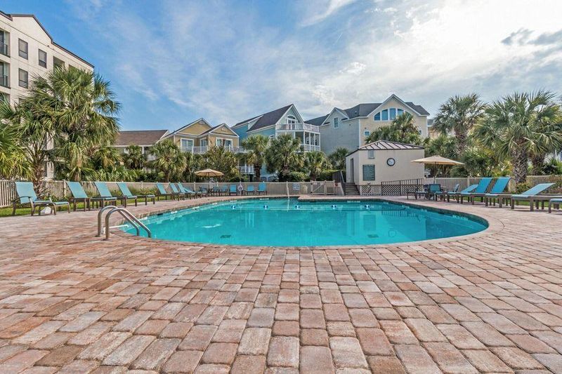 8000 Palmetto Dr #506, Isle Of Palms, SC 29451