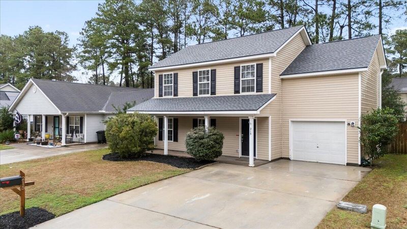215 Bainsbury Ln, Summerville, SC 29483