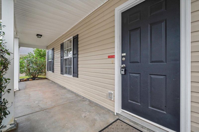 215 Bainsbury Ln, Summerville, SC 29483