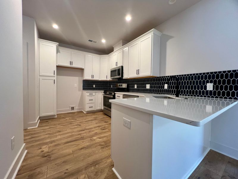 3004 Harvey Ave, North Charleston, SC 29405