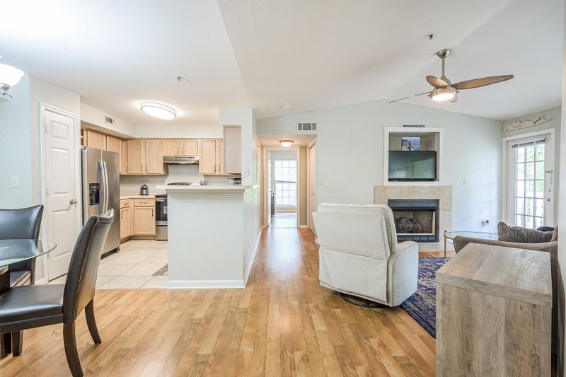 700 Daniel Ellis Dr #13302, Charleston, SC 29412