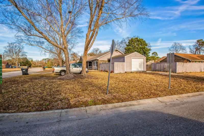 100 Wigwam Way, Summerville, SC 29486