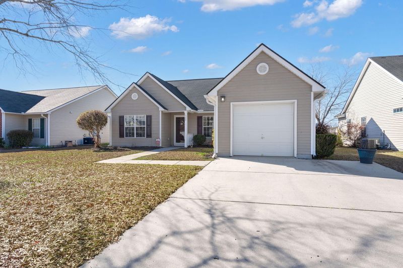 123 Dovetail Cir, Summerville, SC 29483