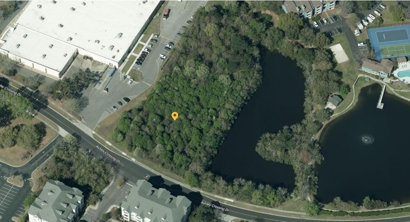 2241 Ashley Crossing Dr, Charleston, SC 29414
