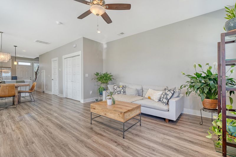 3941 Four Poles Park Dr, North Charleston, SC 29405