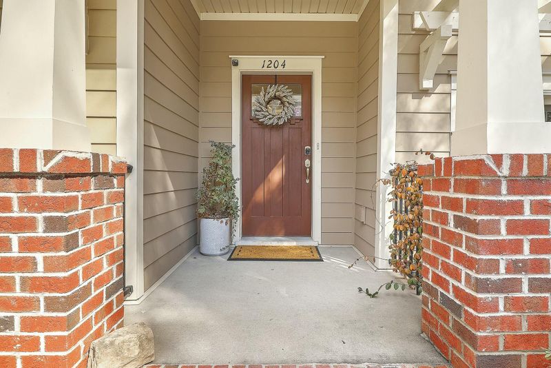1204 Dingle Rd, Mount Pleasant, SC 29466