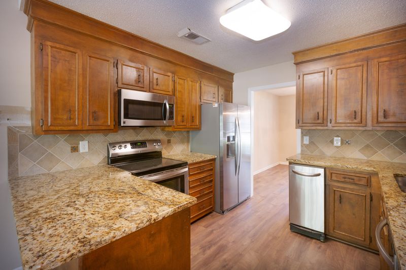 108 Nightingale Manor, North Charleston, SC 29418
