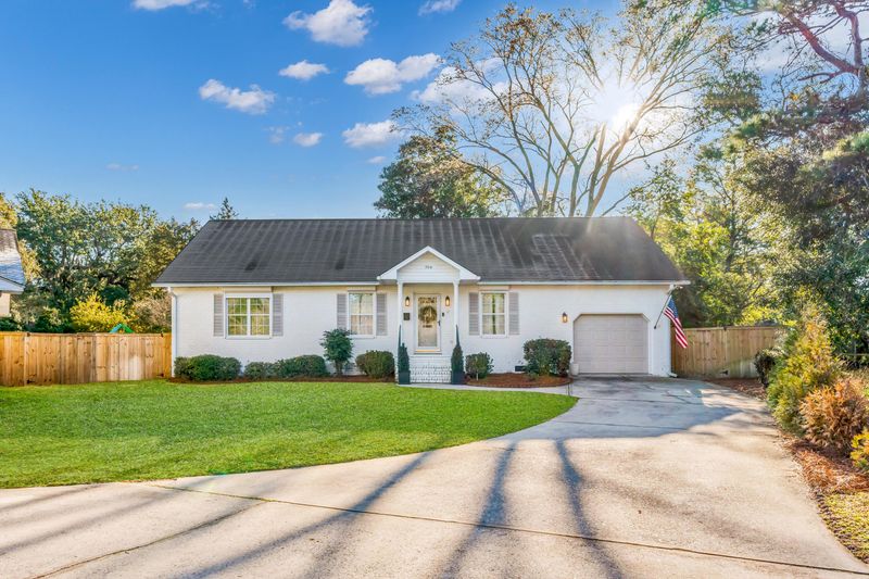 704 N Godfrey Park Pl, Charleston, SC 29407
